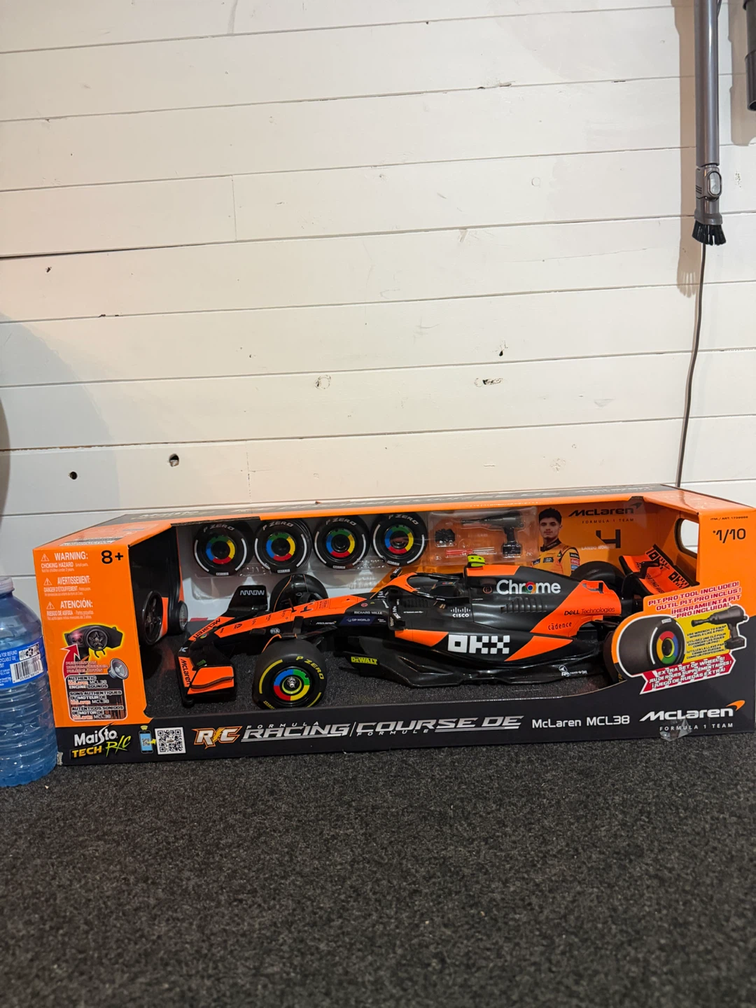 Brand new Large R/C engine sounds McLauren racing car