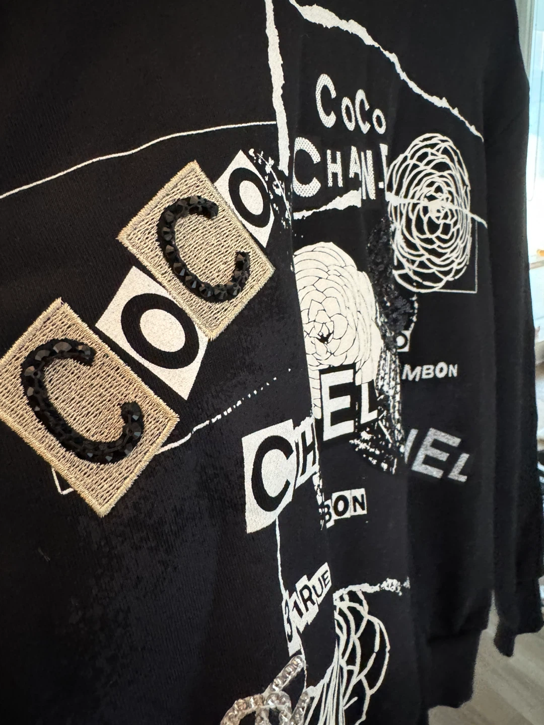Chanel Black Sweatshirt - photo 3