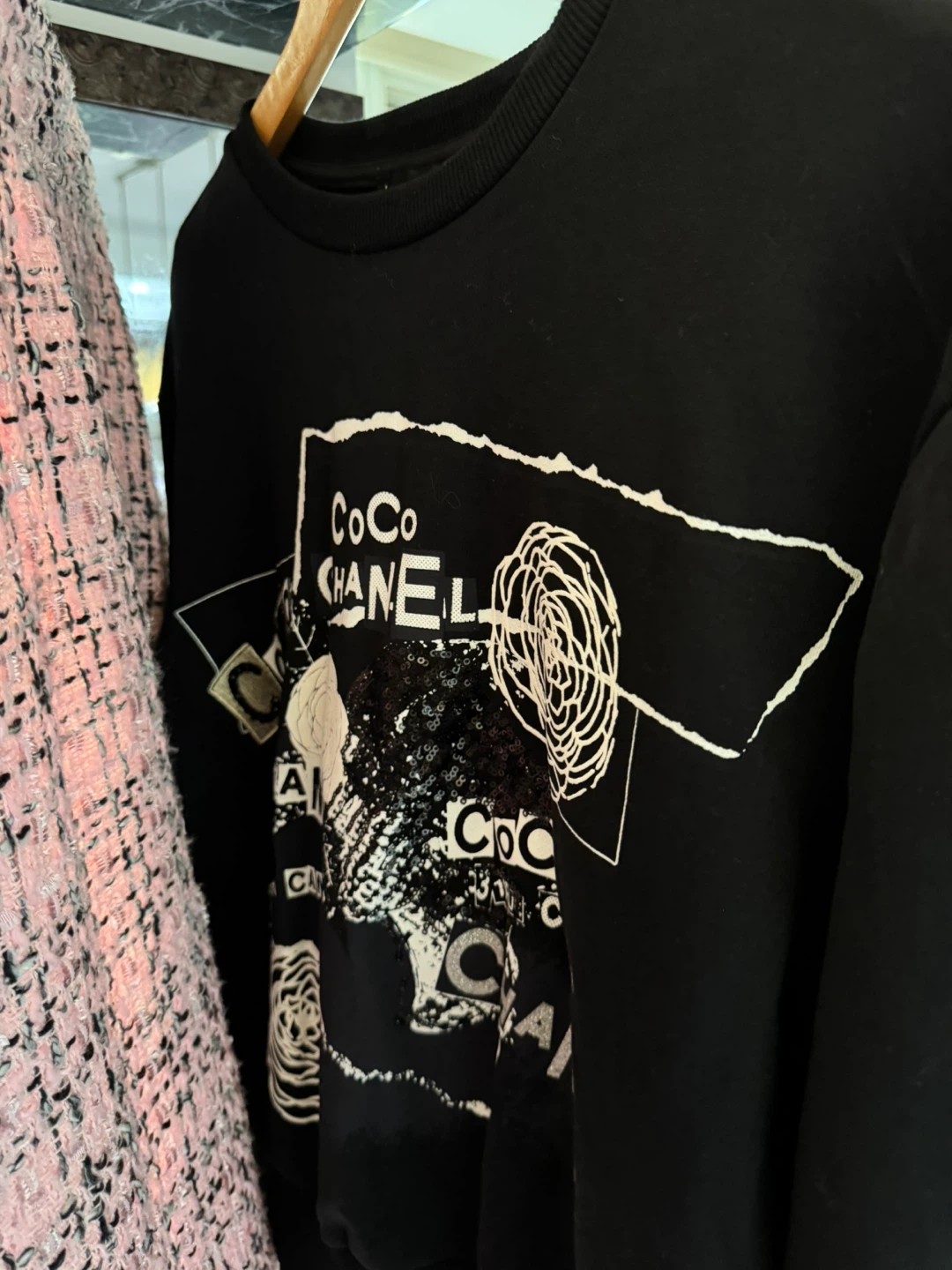 Chanel Black Sweatshirt - photo 5