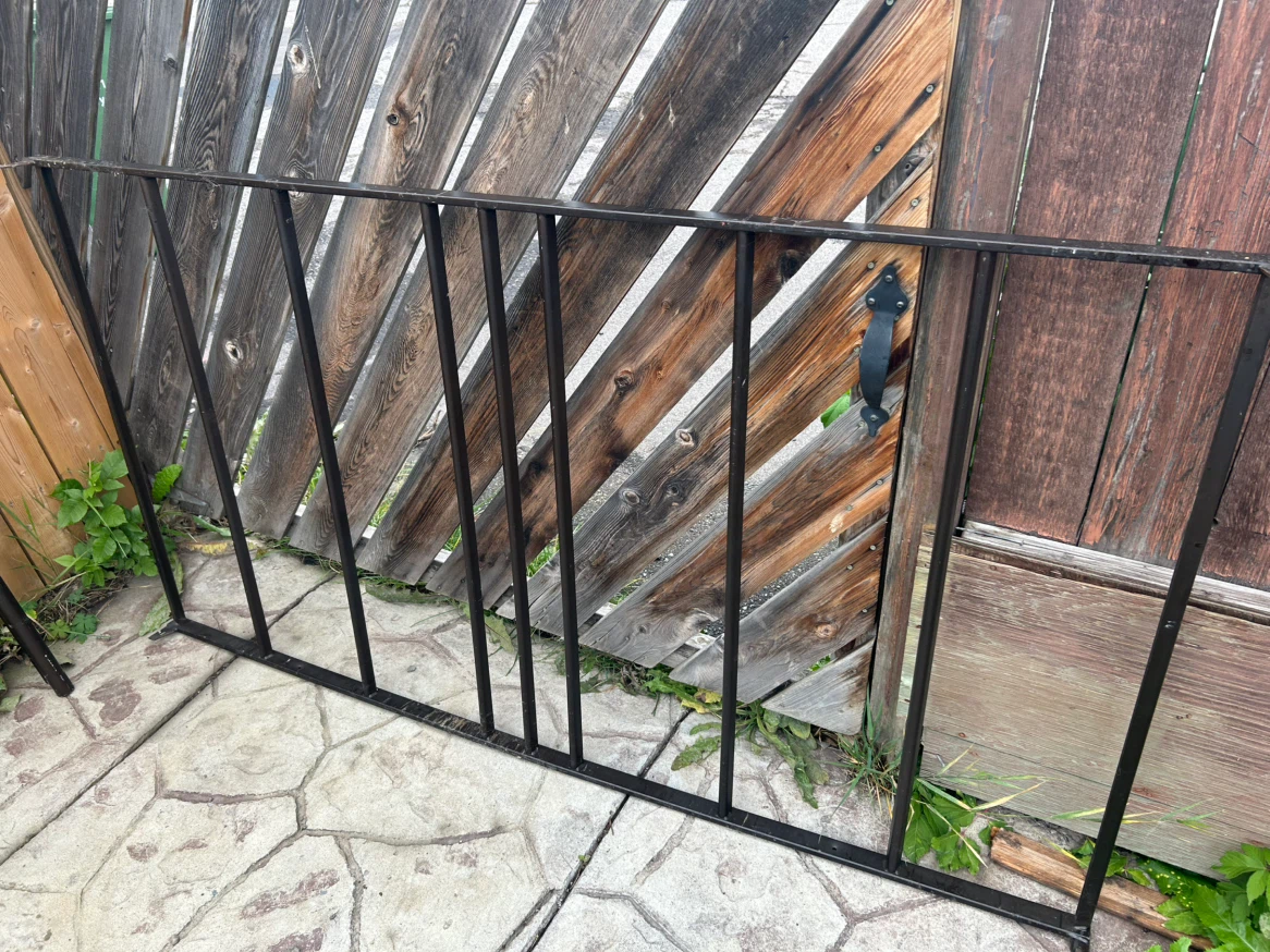 Metal Bed Frame - photo 2