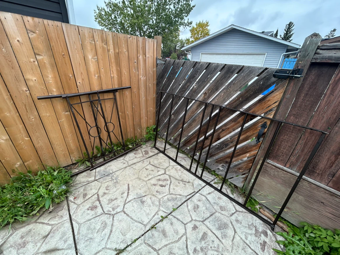 Metal Bed Frame - photo 3
