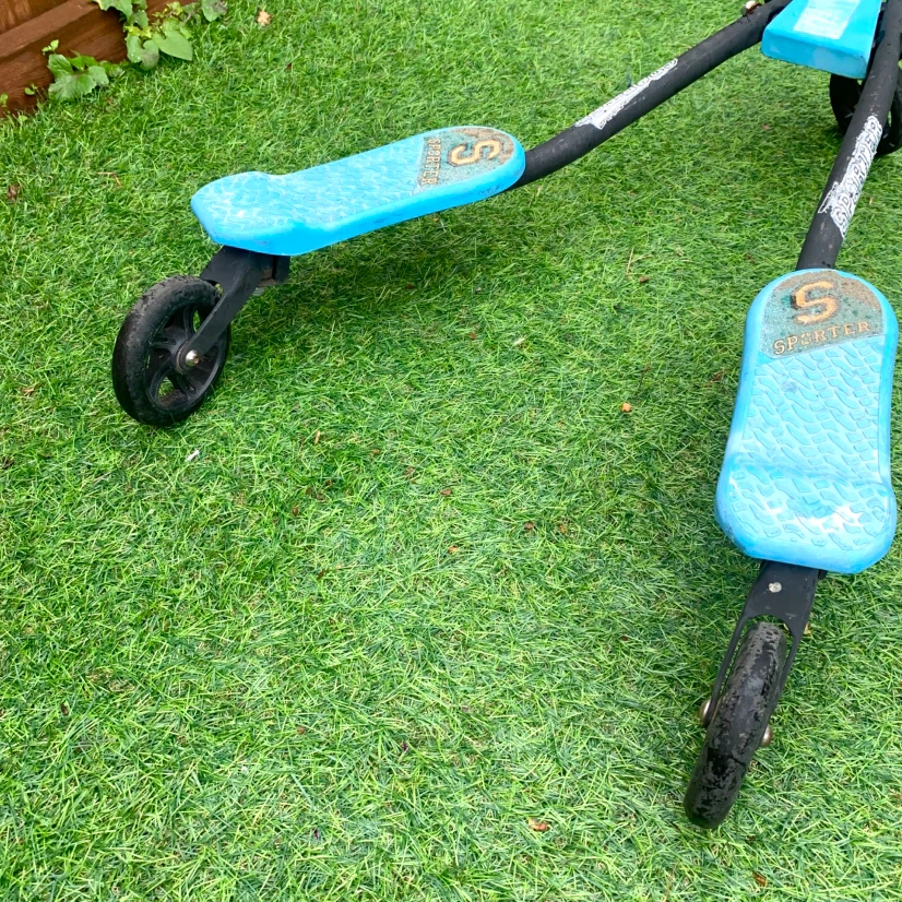3 Wheel Swing Scooter Kids Wiggle Scooter Foldable Ride On Toy - photo 5