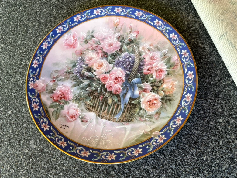 Lena Liu Roses Collector Plate
