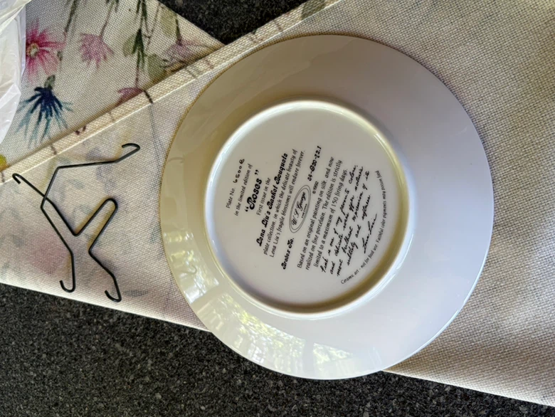 Lena Liu Roses Collector Plate - photo 2