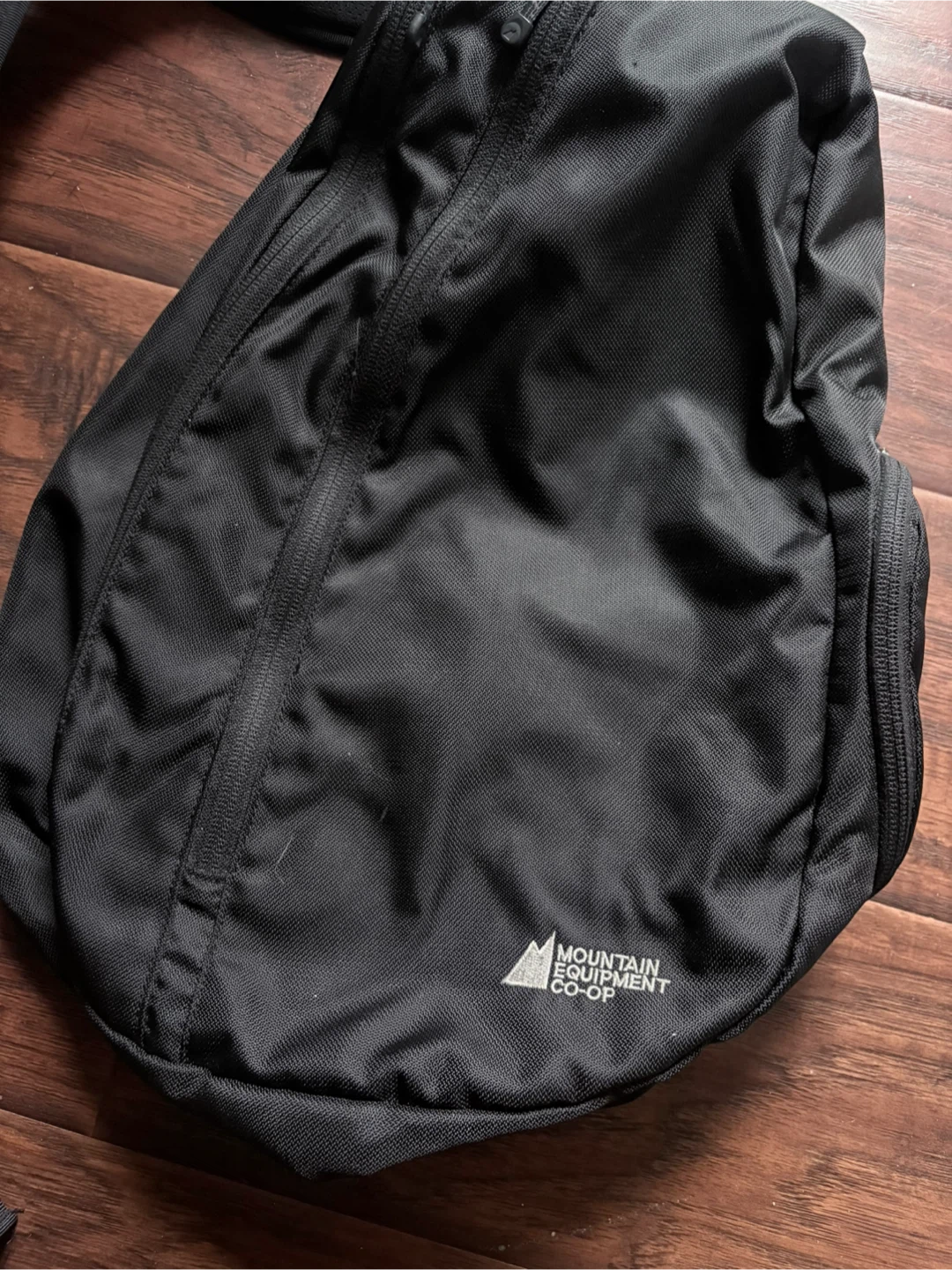 Vintage MEC Mountain Equipment Coop crossbody tri sling bag - photo 2