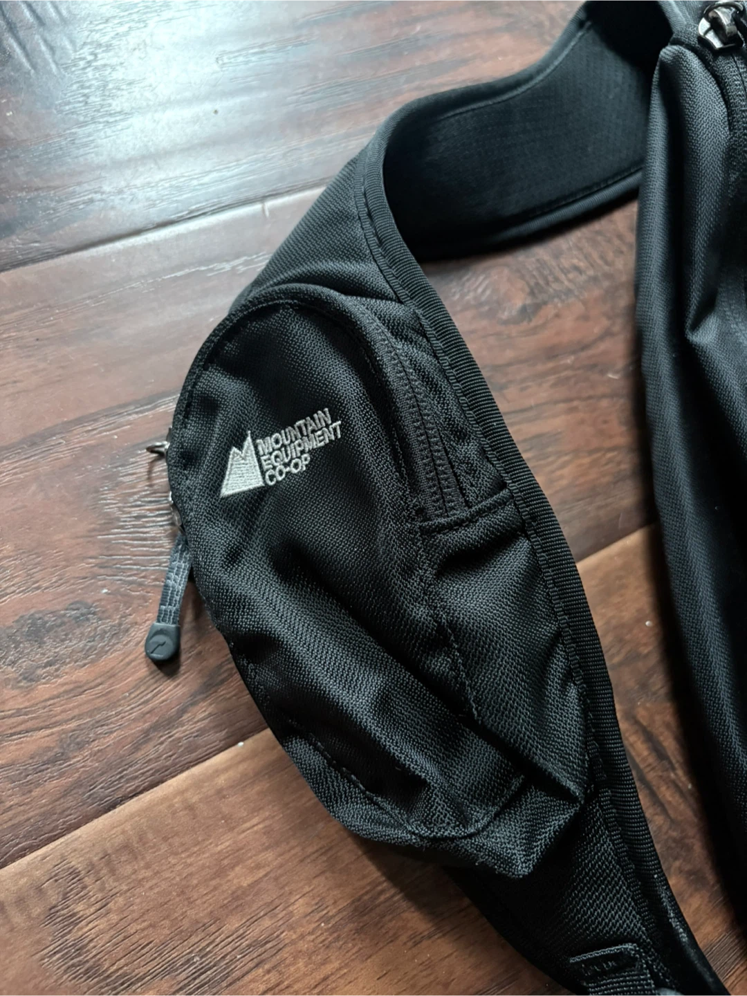 Vintage MEC Mountain Equipment Coop crossbody tri sling bag - photo 3
