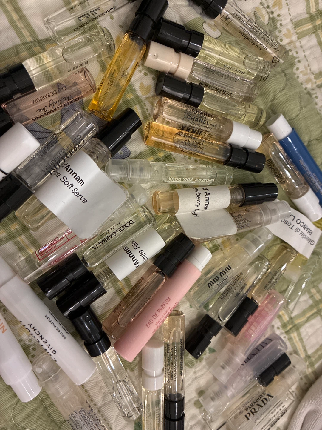 5 mini perfume samples - photo 2