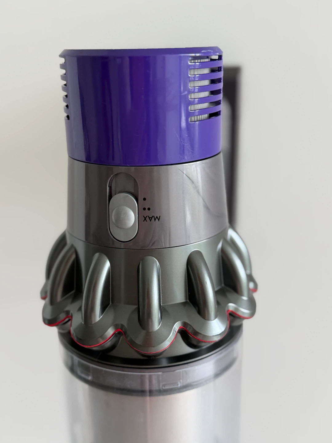 Dyson Cordless Vacuum v10 SV27 B,Free Delivery - photo 3