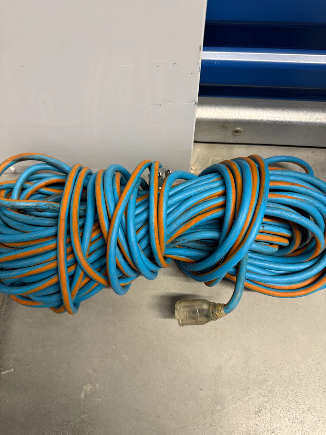 Heavy Duty Extension Cord - photo 3