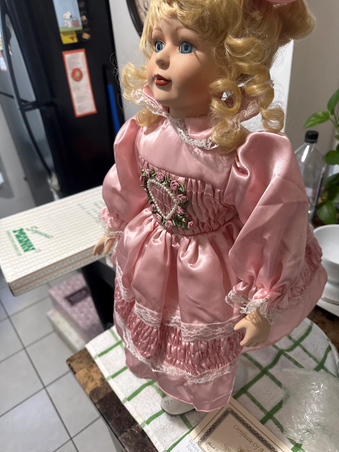 24 inchSeyman Mann ceramic Signature Series Collector Doll - photo 3