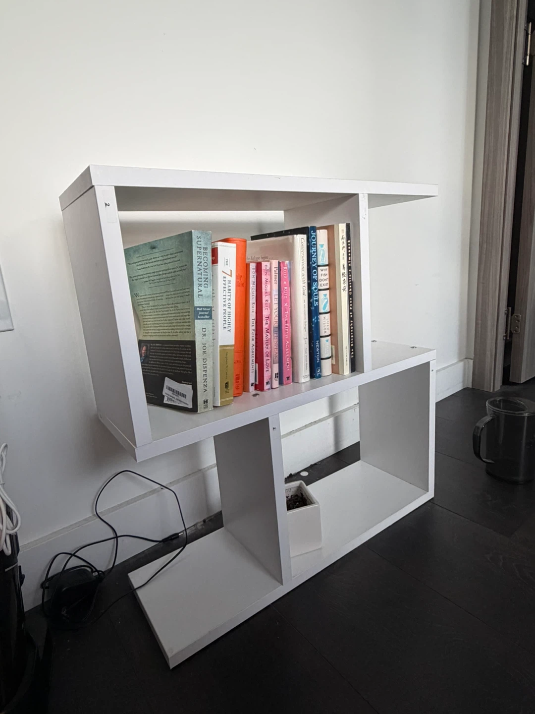 Floor shelf end table