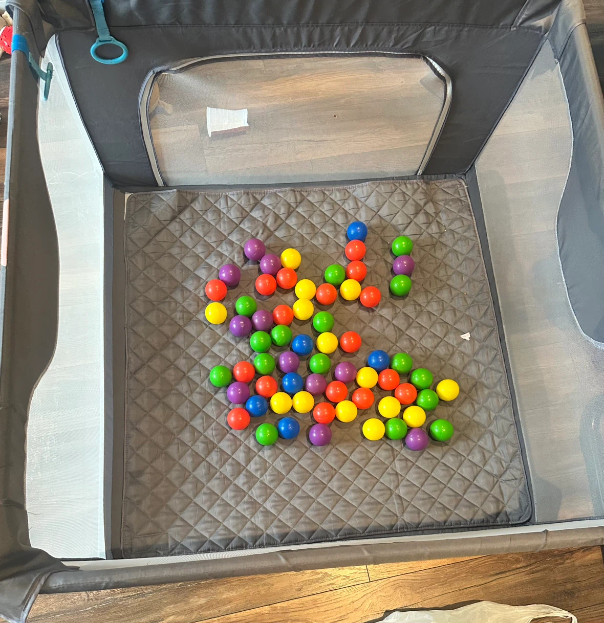 Large Baby Playpen with Play Balls