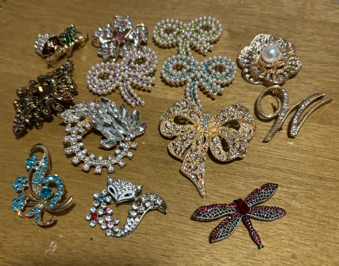 CLEARANCE-Assorted Rhinestone Costume Jewelry Brooches