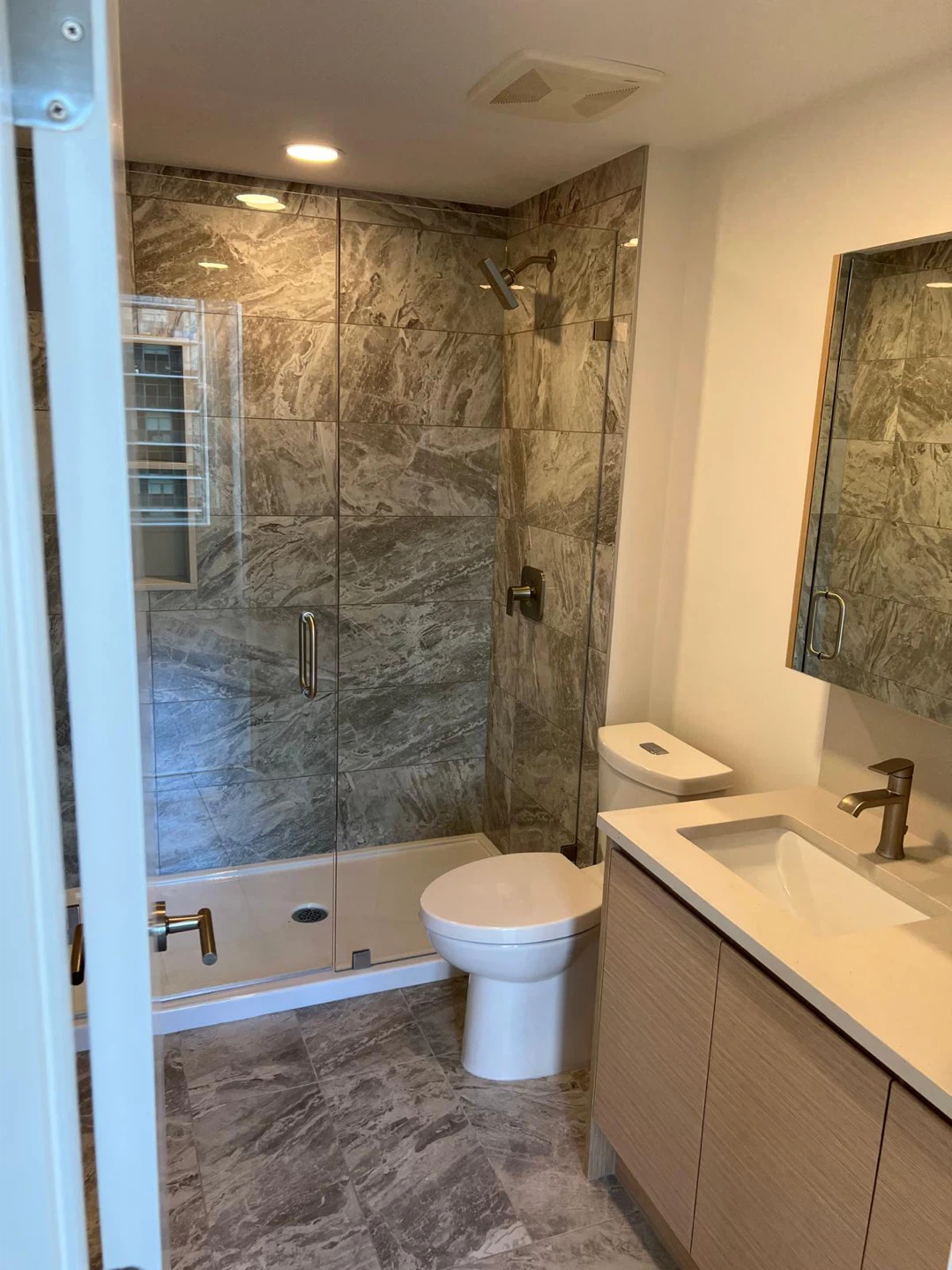 2 bedrooms 2 bathroom - photo 2