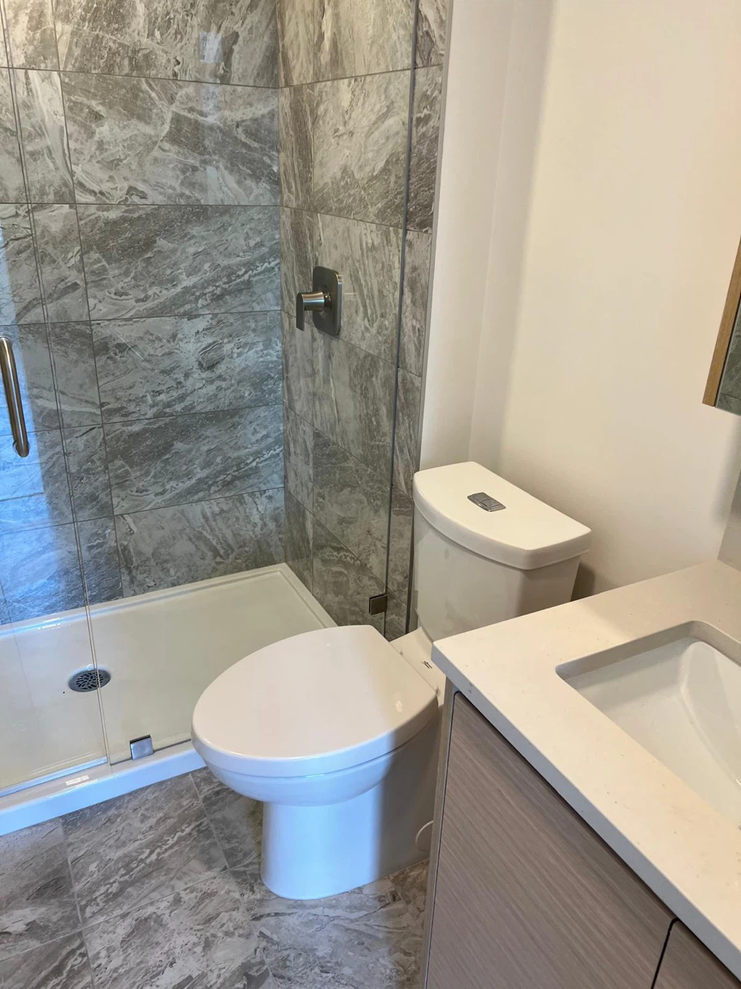 2 bedrooms 2 bathroom - photo 3
