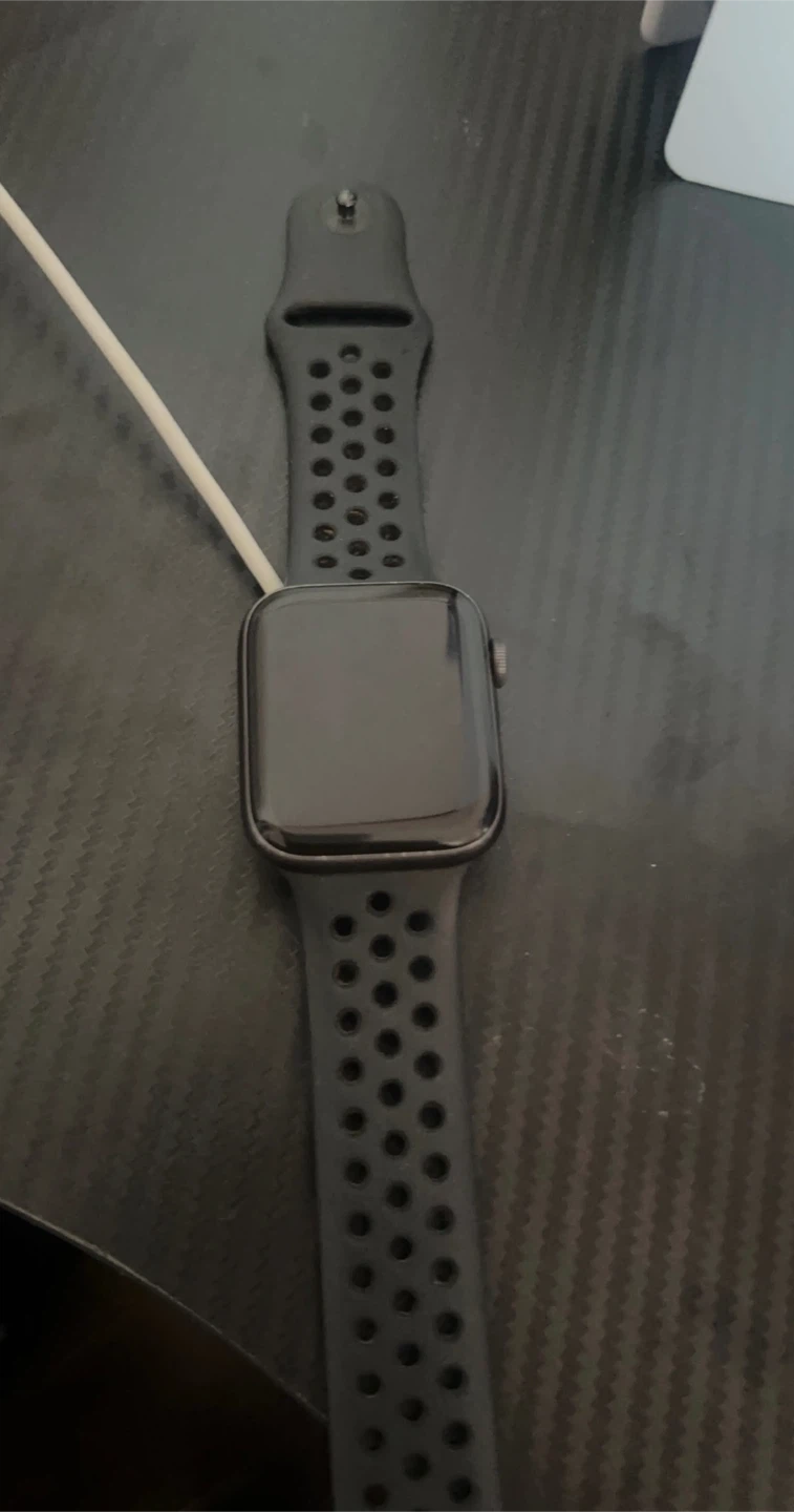 Apple Watch Series 5 with Nike Black Sport Band