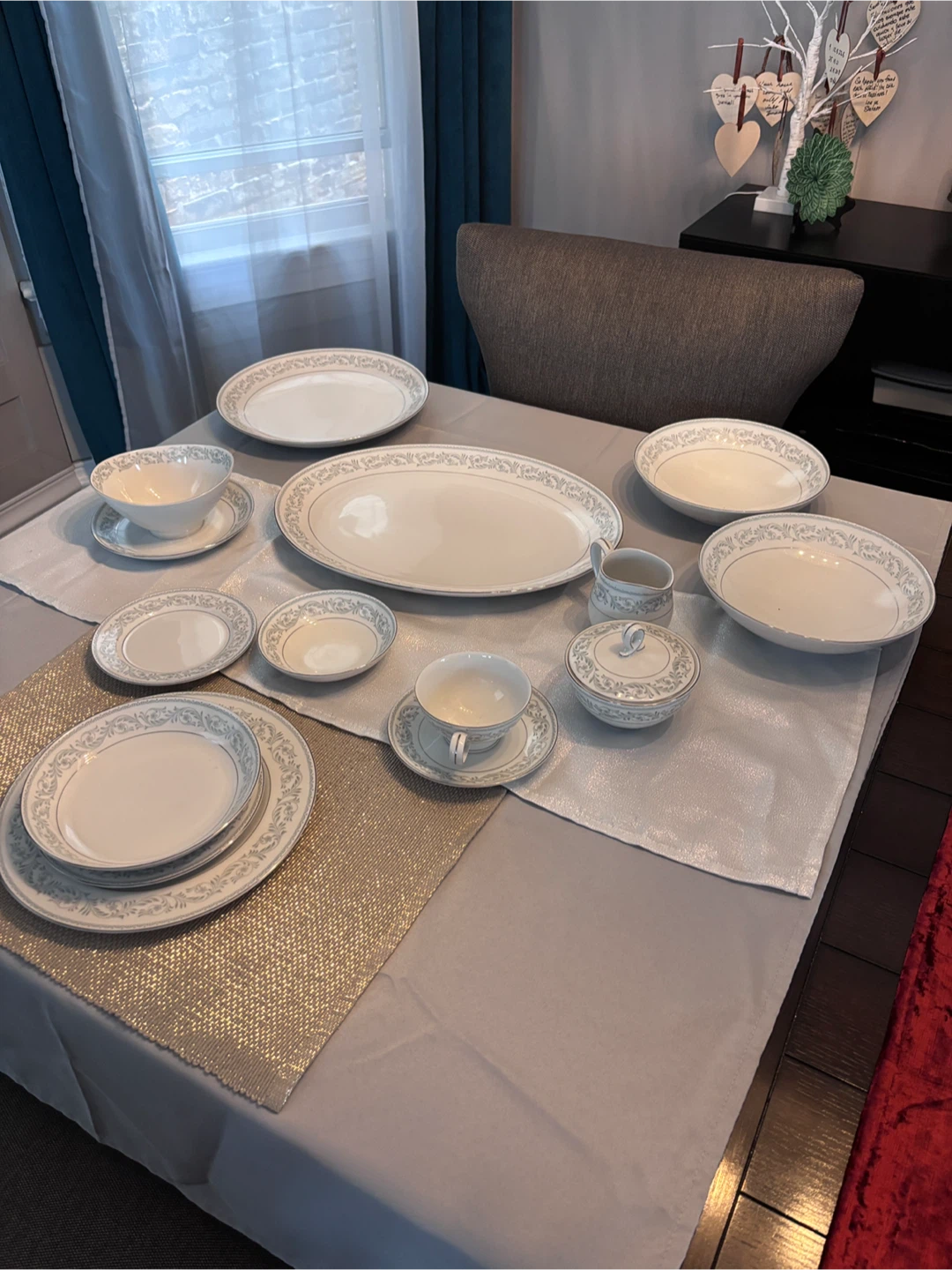 Mikasa Fine China Vernon 5279 Dinnerware Set