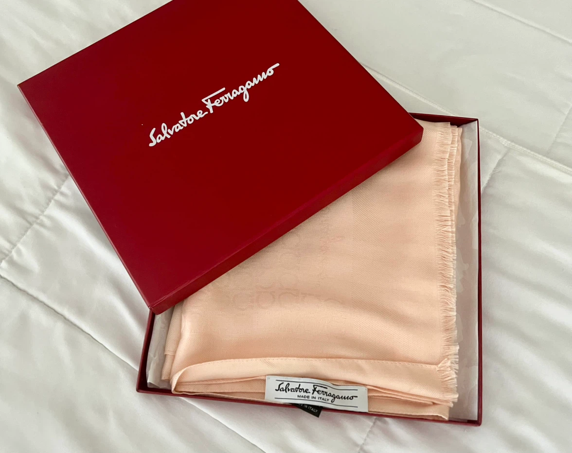 Salvatore Ferragamo scarf - photo 3
