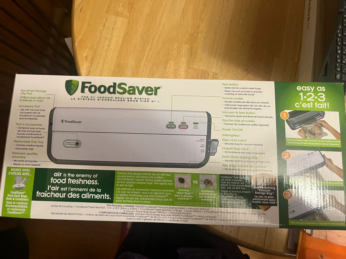 FoodSaver FM2000 Vacuum Sealing System, new - photo 3