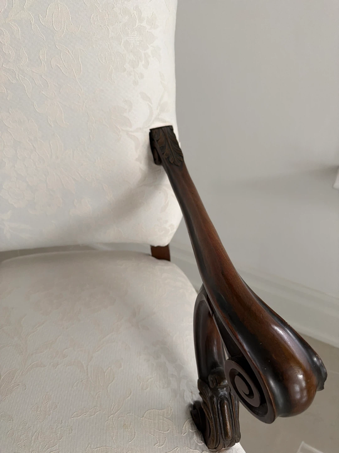 Vintage Style Upholstered Armchair - photo 2