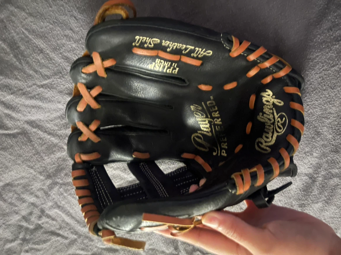 Rawlings PP11SP 11-inch Softball Glove (Left) + Softball - photo 2