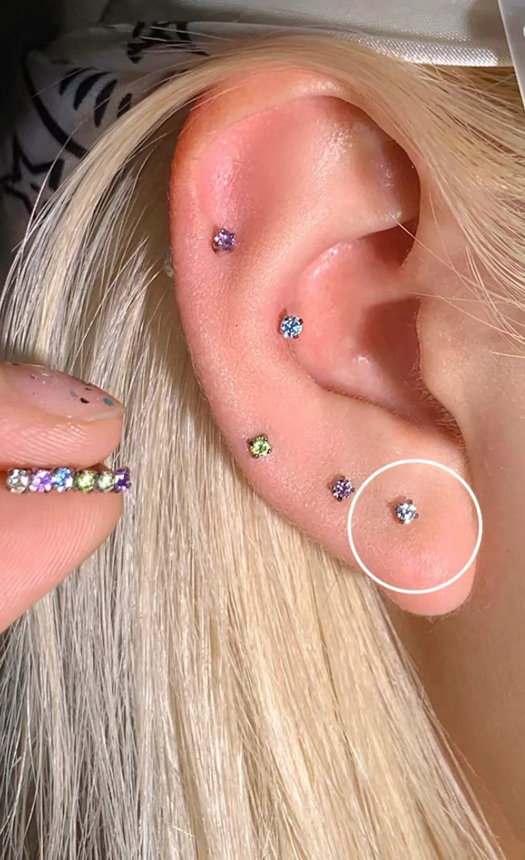Small Clear Gem Stud Earrings (White color only )