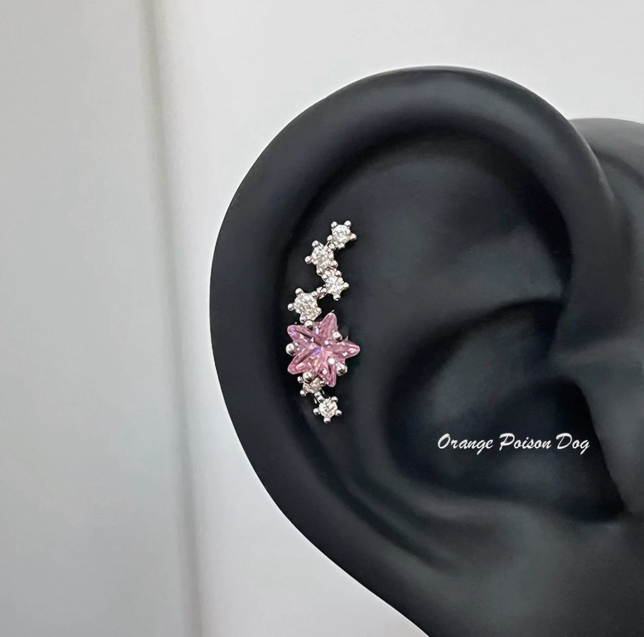 Light Pink Poison Dog Star Crystal Ear Crawler