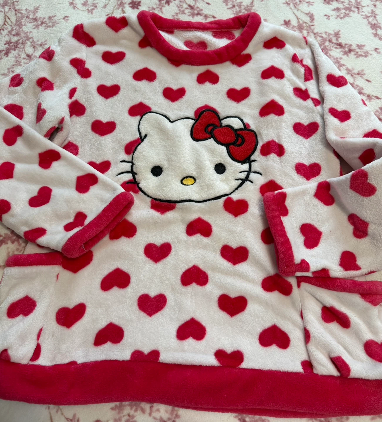 Bundle of Clothing and Loungewear - photo 2