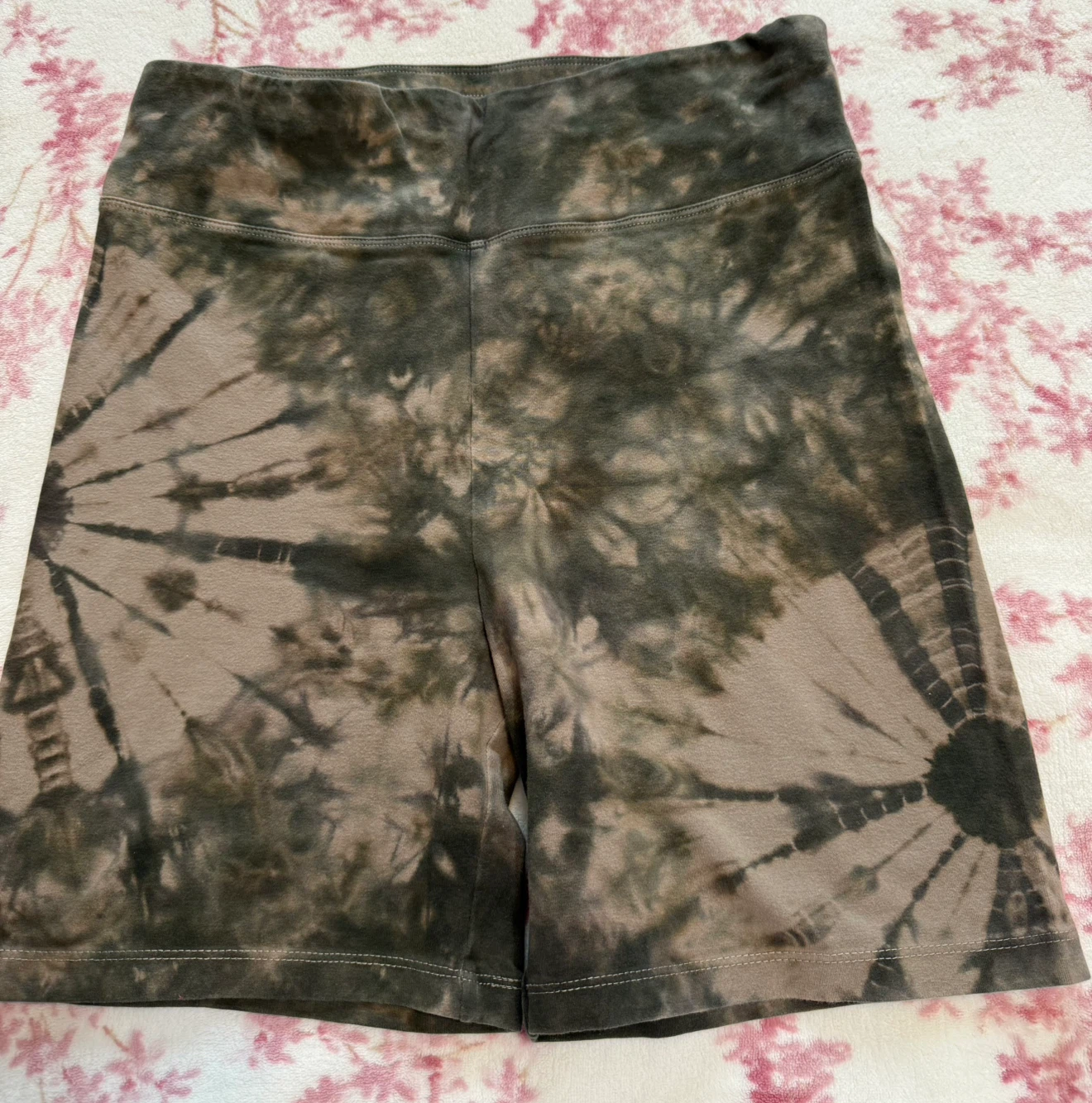 Bundle of Clothing and Loungewear - photo 3