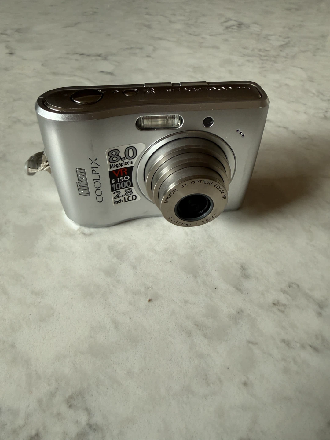 Nikon Coolpix L15 Digital Camera