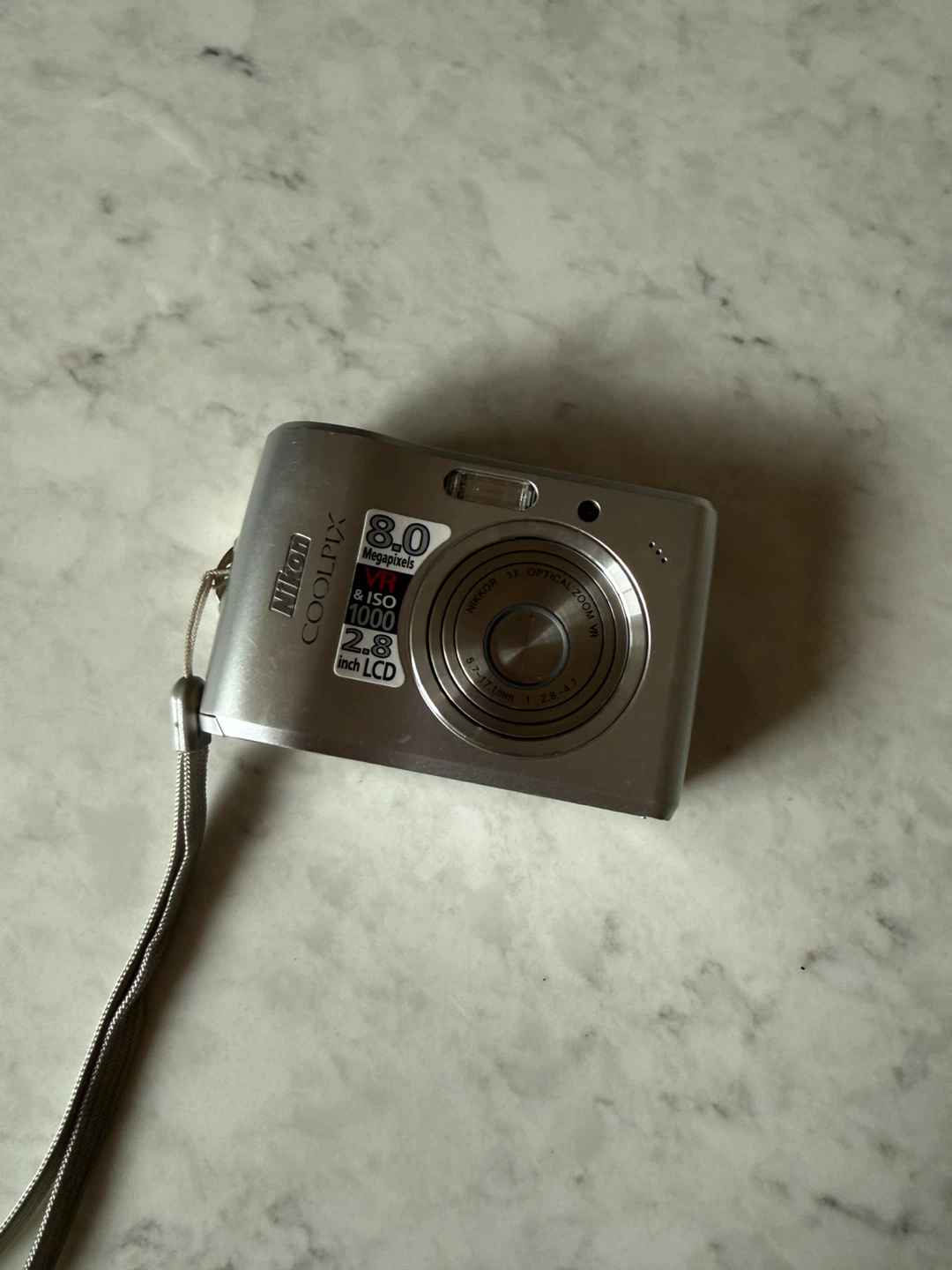 Nikon Coolpix L15 Digital Camera - photo 3