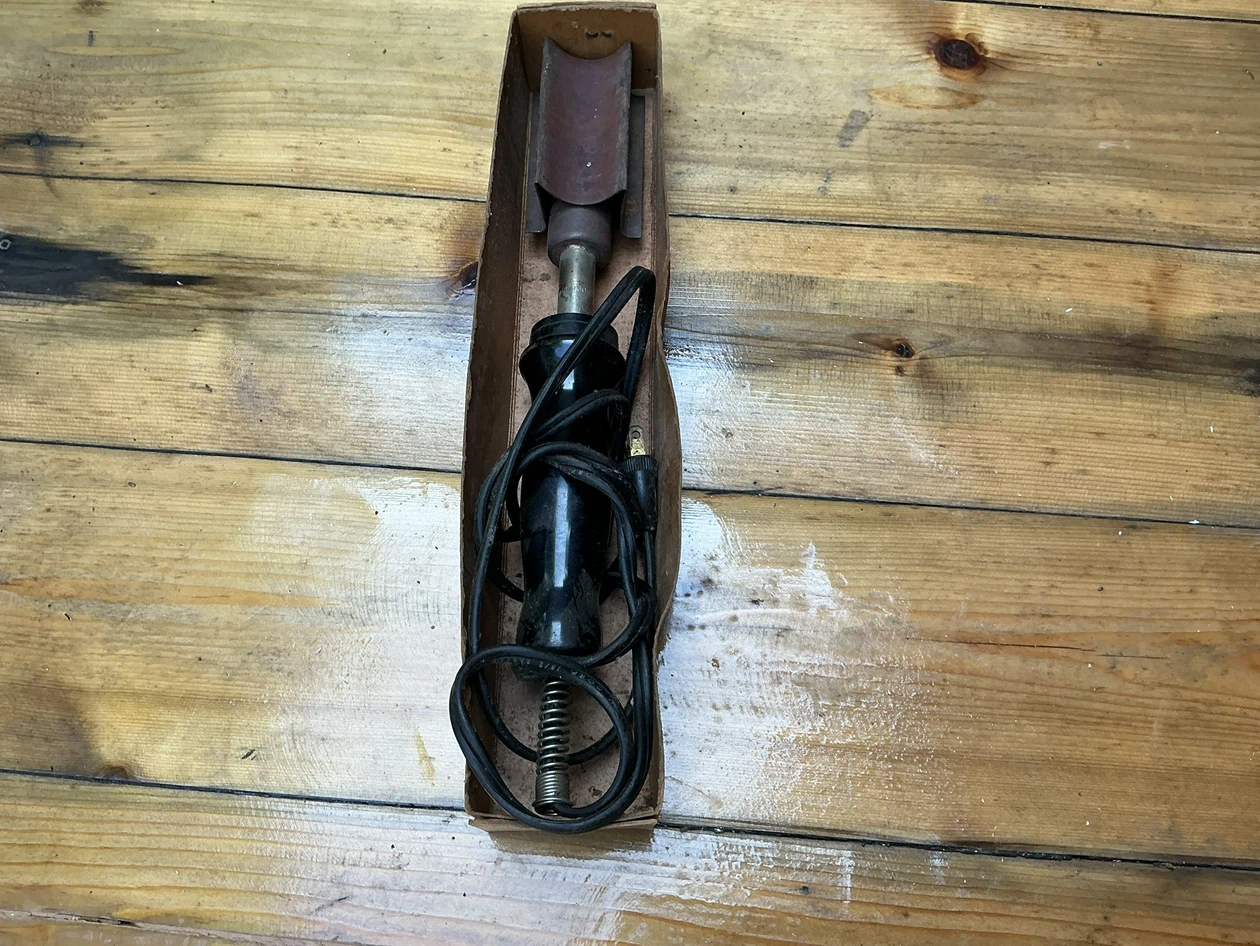 Original Boxed Vintage Esico Electric Soldering Iron - photo 2