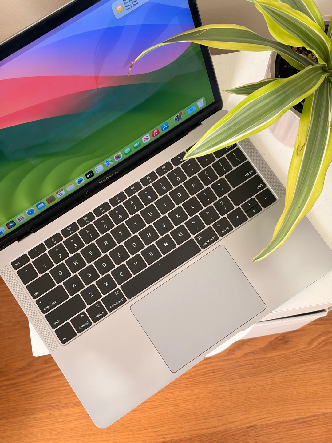 MacBook Air (Retina, 13-inch, 2020) — i3 / 8GB - photo 2