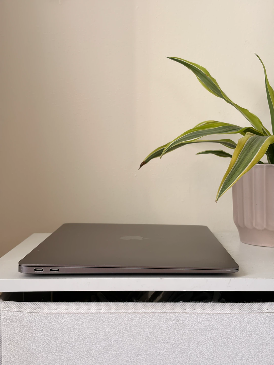 MacBook Air (Retina, 13-inch, 2020) — i3 / 8GB - photo 5