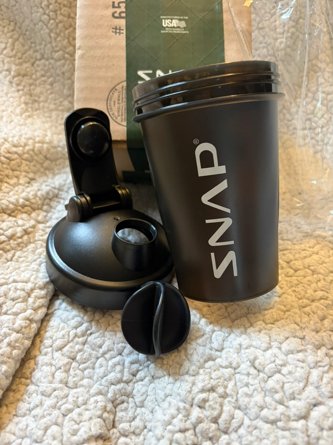 New In Box! Snap Supplements Shaker Bottle