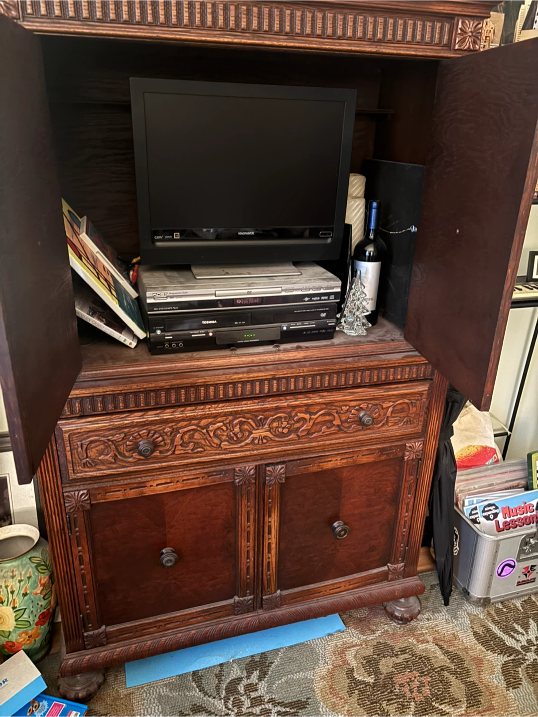 Vintage Ornate Wooden Media Cabinet - photo 3
