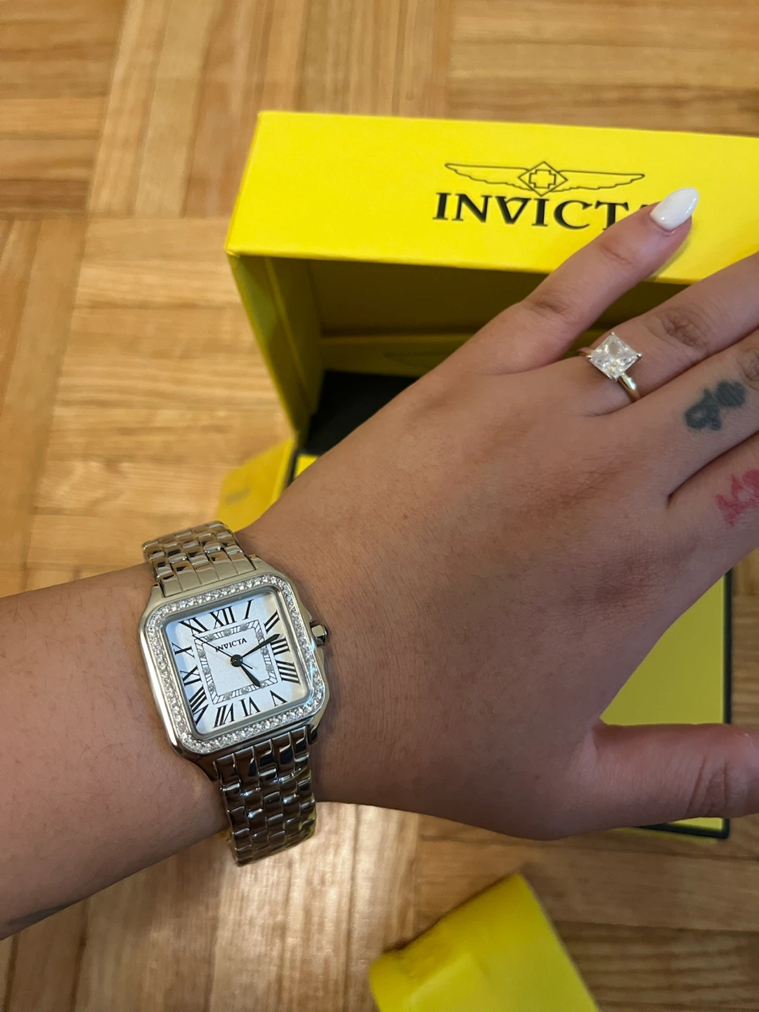Invicta Angel Women’s Watch 28mm – Model 48994 - photo 2