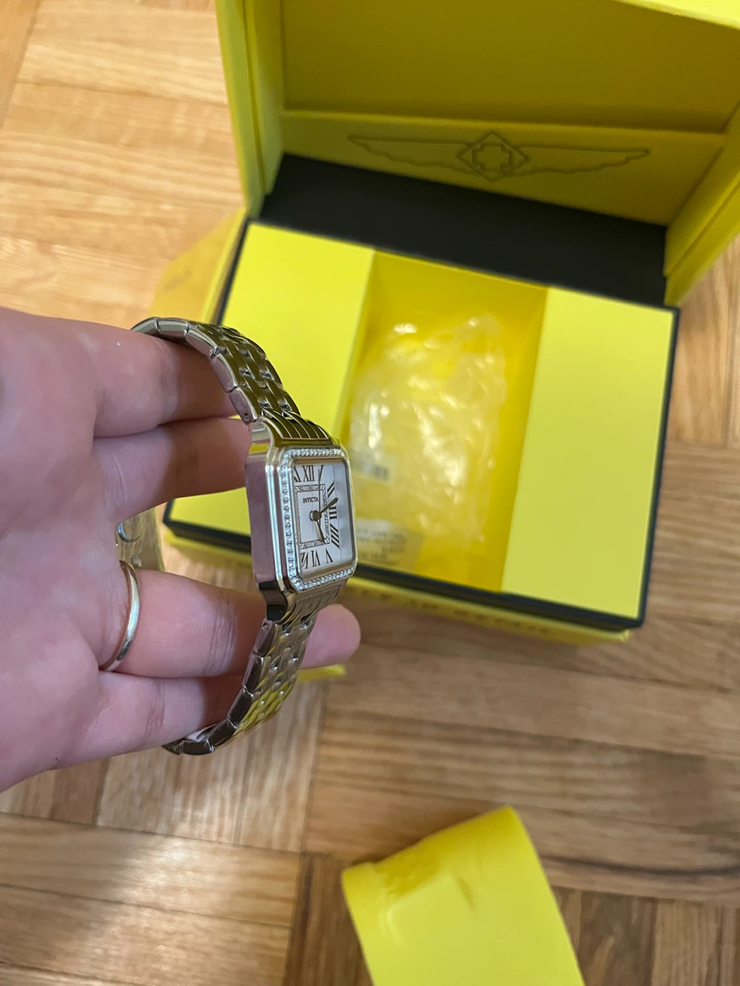 Invicta Angel Women’s Watch 28mm – Model 48994 - photo 4