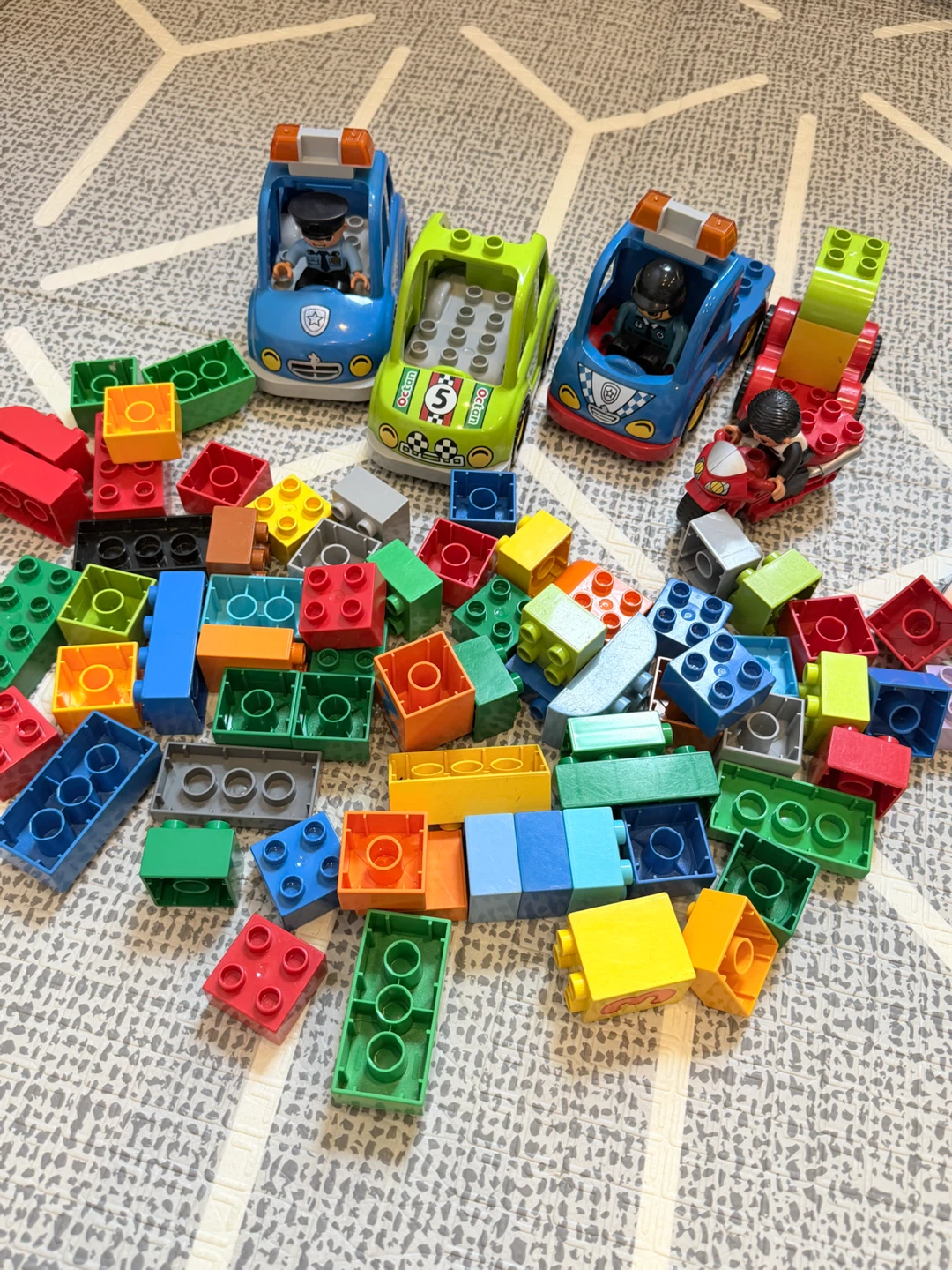 LEGO Duplo Vehicle and Building Block Set - photo 2