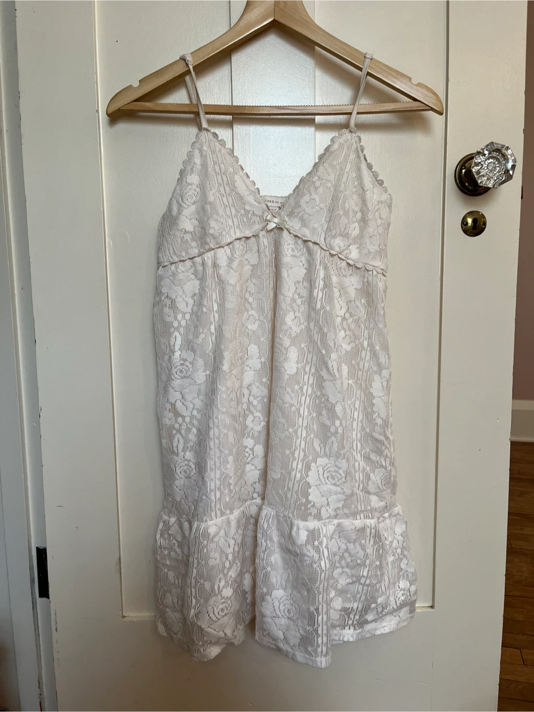 Monteau Los Angeles Lace Dress