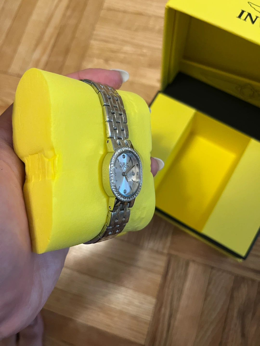Invicta Angel Pixie Women’s Watch 20mm w/ Box - photo 4