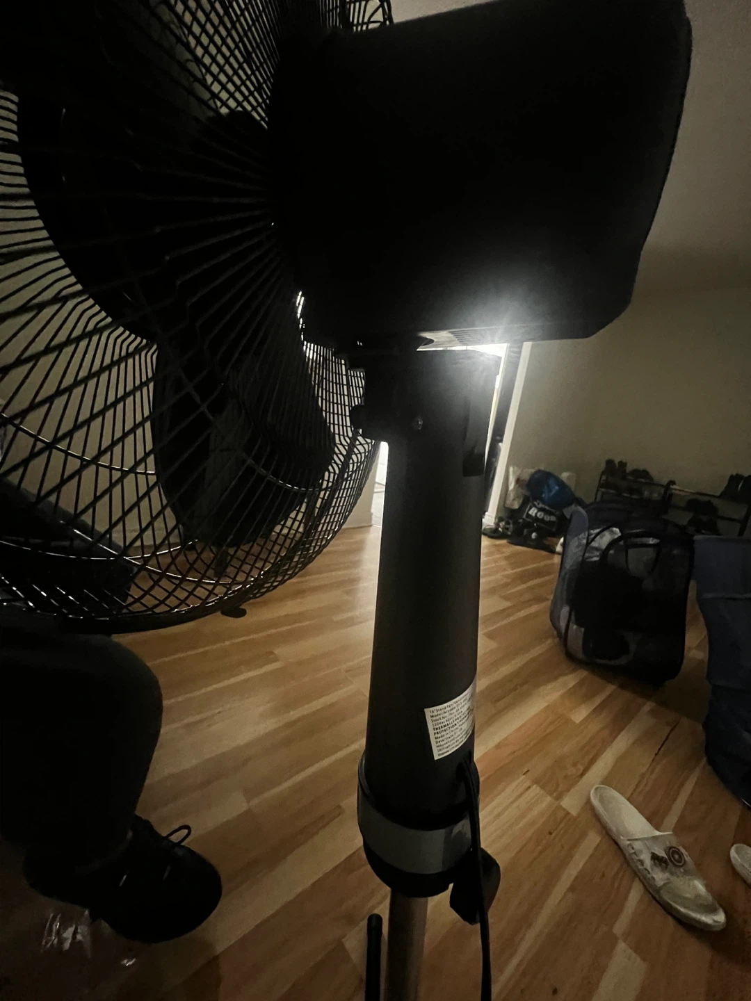 16-inch Black Pedestal Standing Fan - photo 3