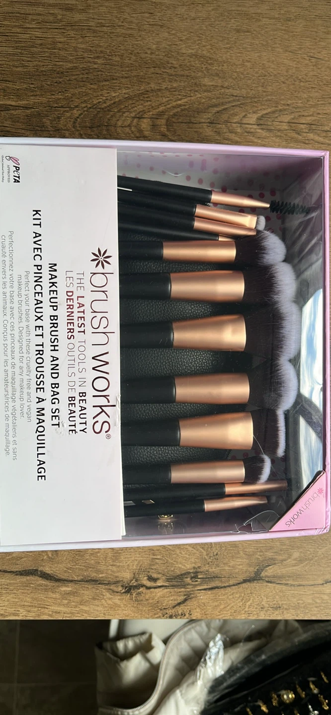 Brush Works Makeup Brush and Bag Set - photo 2