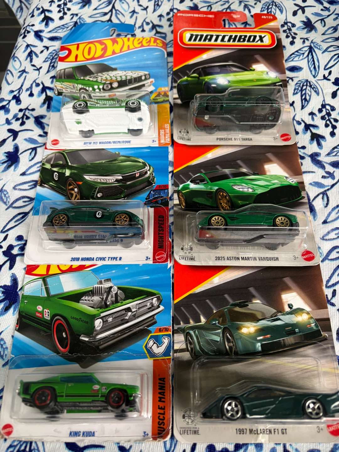 Süper Green Set of 6 Hot Wheels and Matchbox Diecast Cars