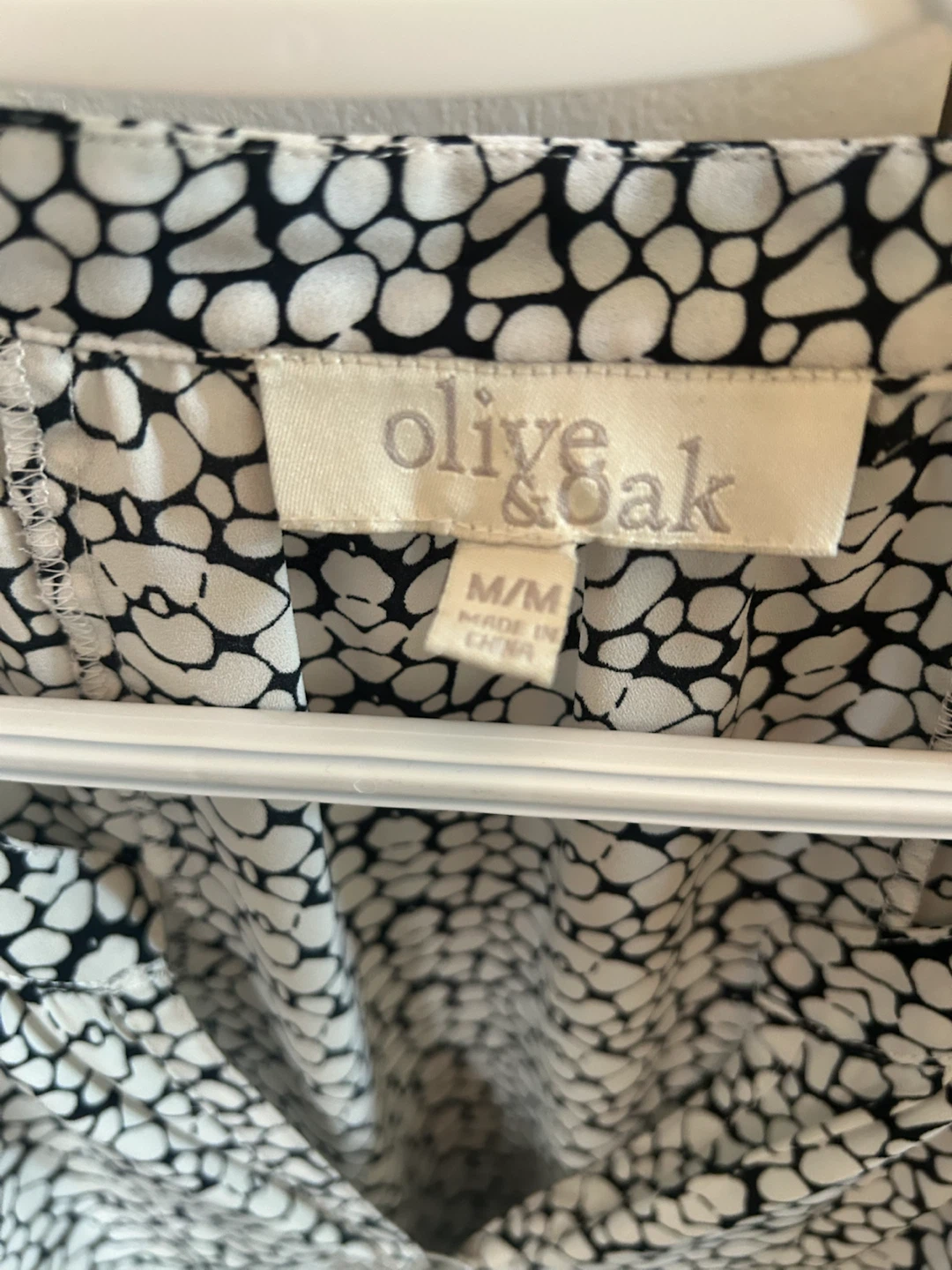 Olive & Oak Black and White Geometric Split-Neck Blouse - photo 2