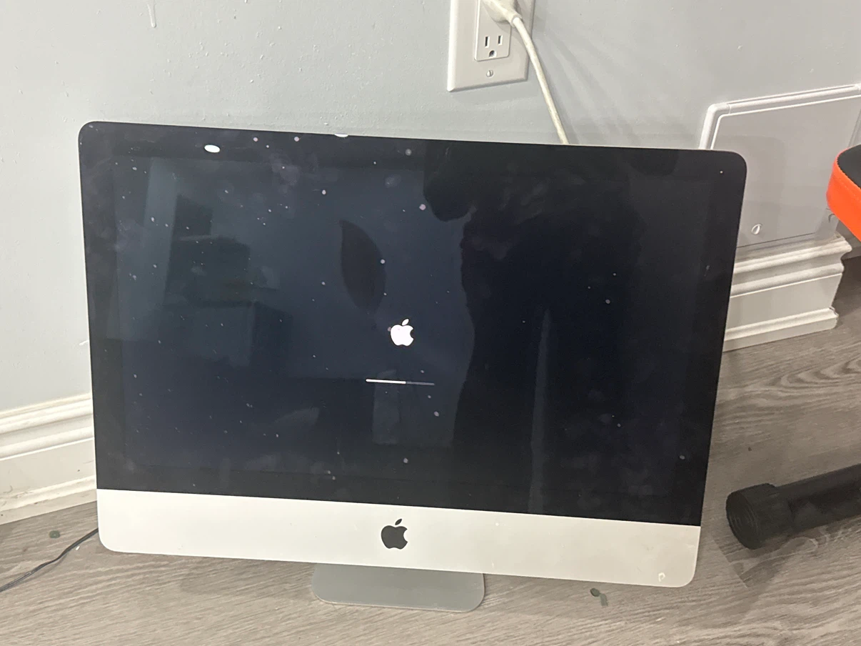 Apple iMac Desktop Computer