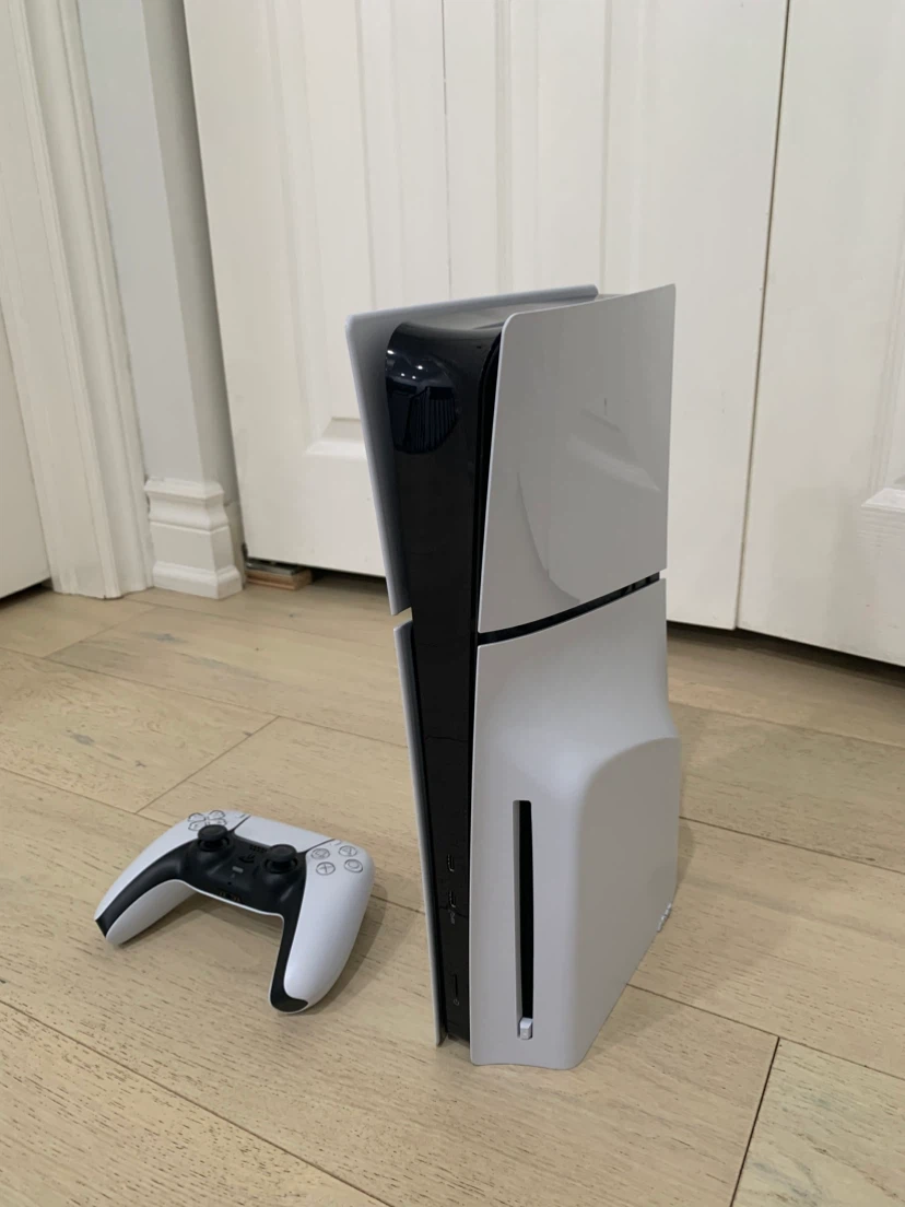 PlayStation 5 Slim Disc Edition 1TB - photo 2