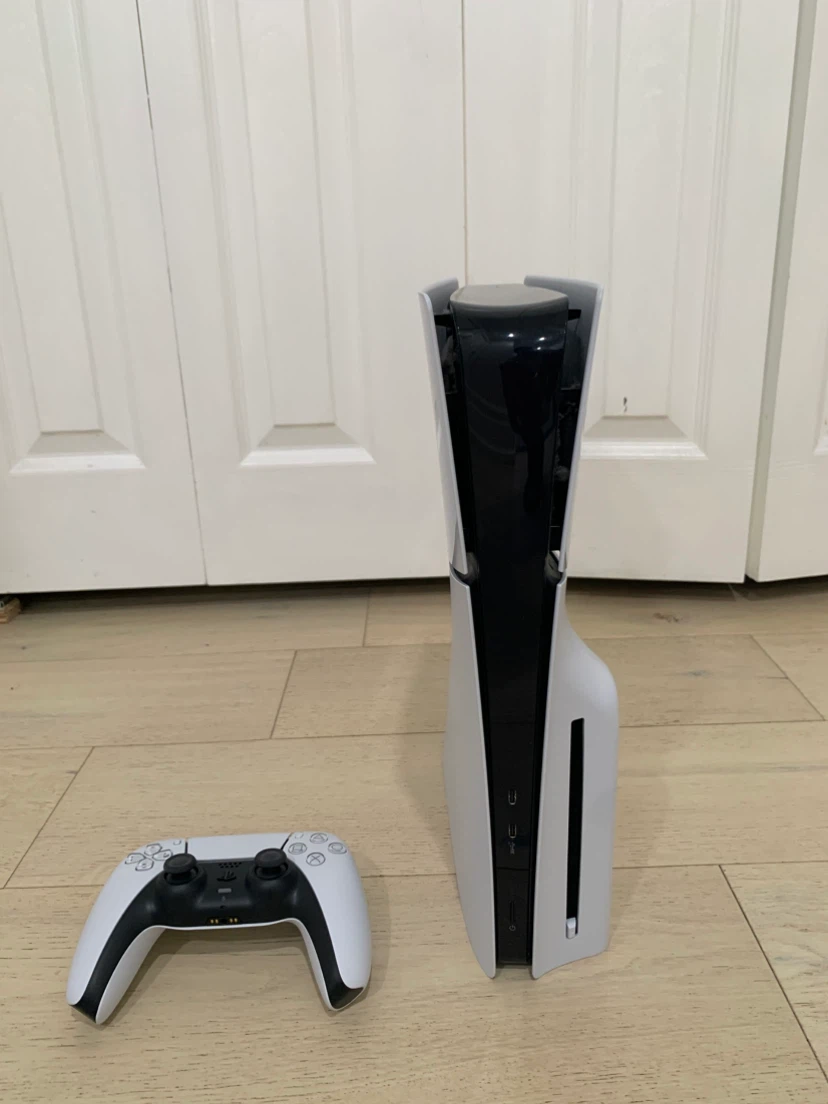 PlayStation 5 Slim Disc Edition 1TB - photo 3