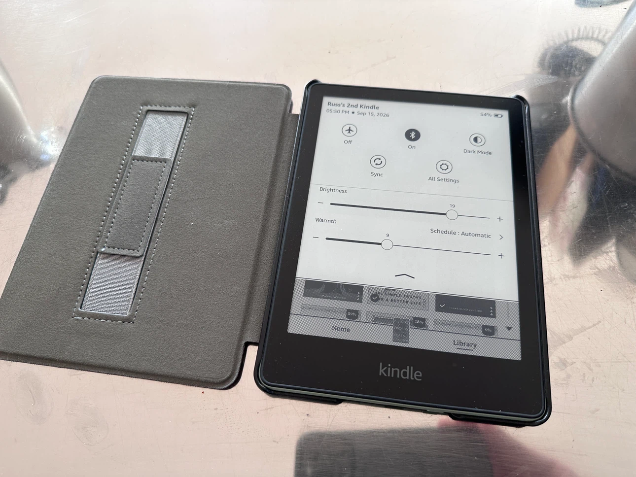Amazon Kindle Paperwhite 11th gen with cover - photo 2