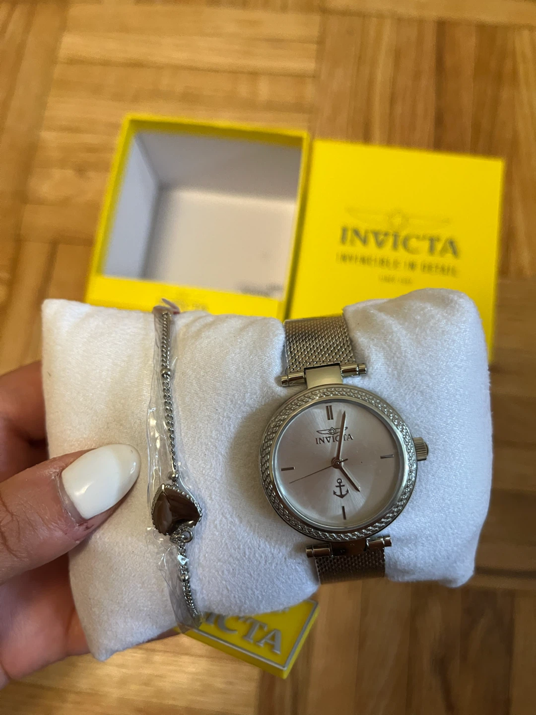 NEW Invicta Women’s Watch + Bracelet Set – Box & Tag - photo 3